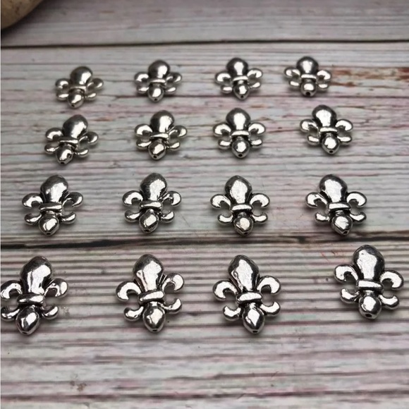NEW Fleur De Lis Silver Tone METAL Beads DIY jewelry making supplies Craft Lot - Picture 11 of 15